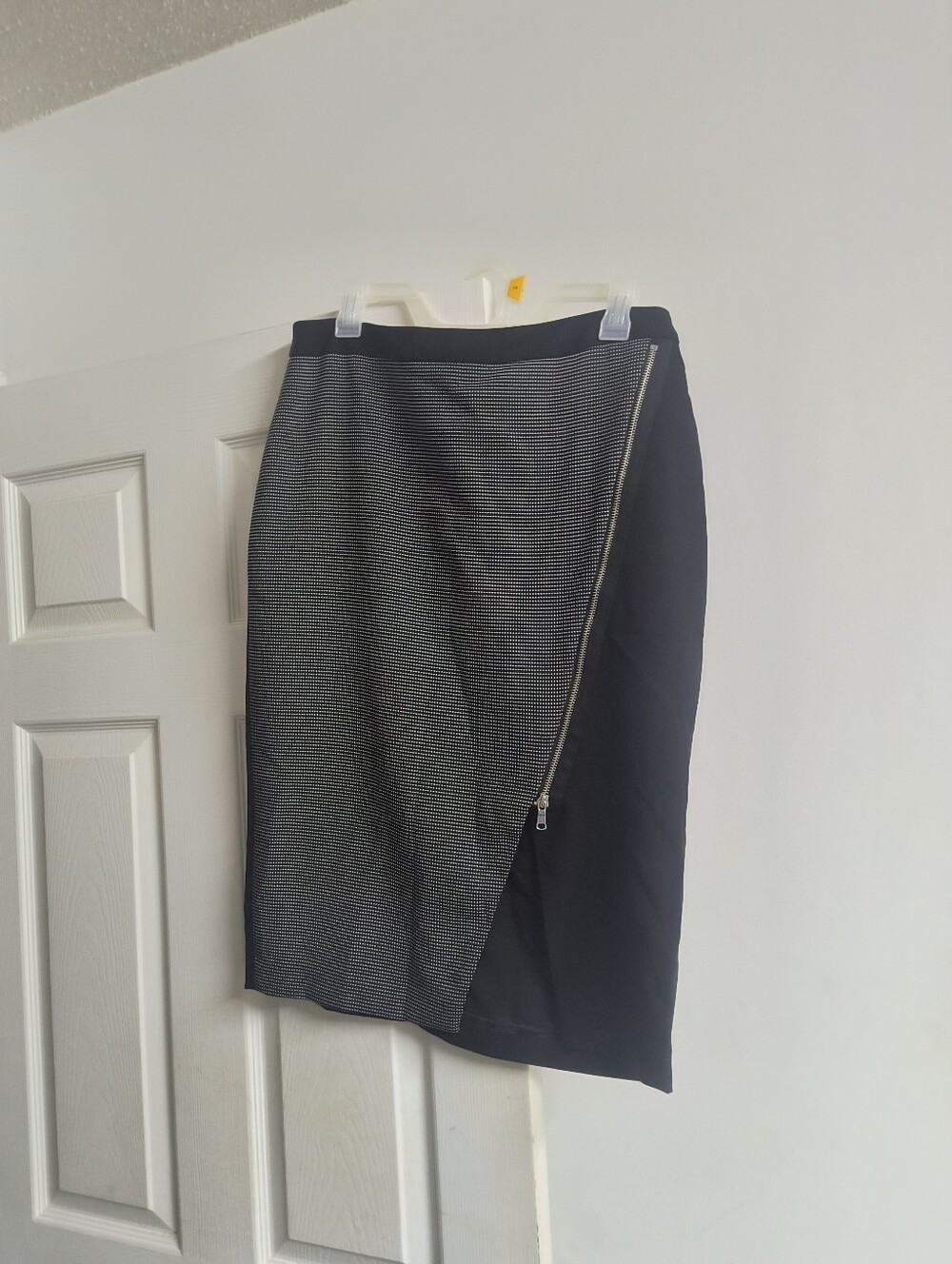Worthington Black Pencil Skirt